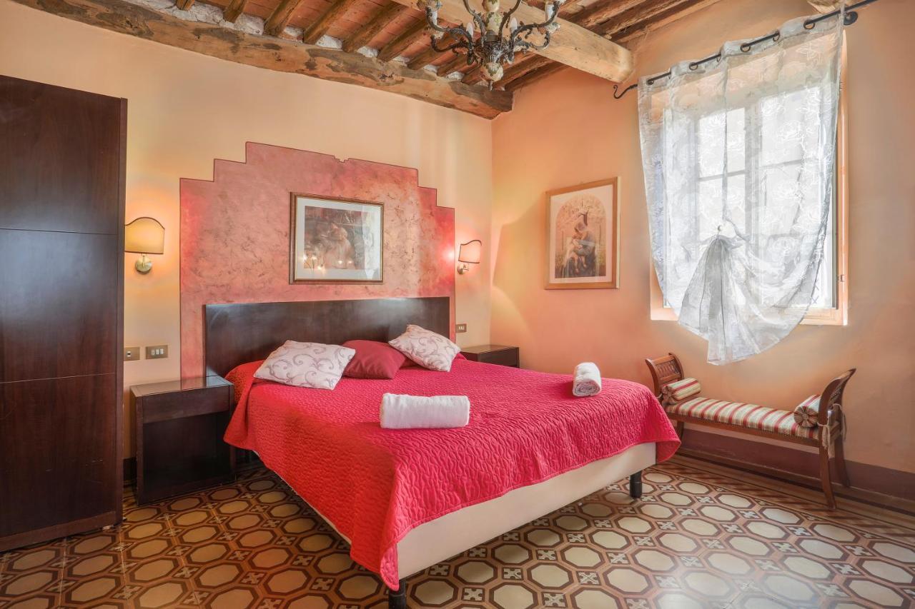 Antica Residenza Santa Chiara -City Center Lucca Exteriér fotografie