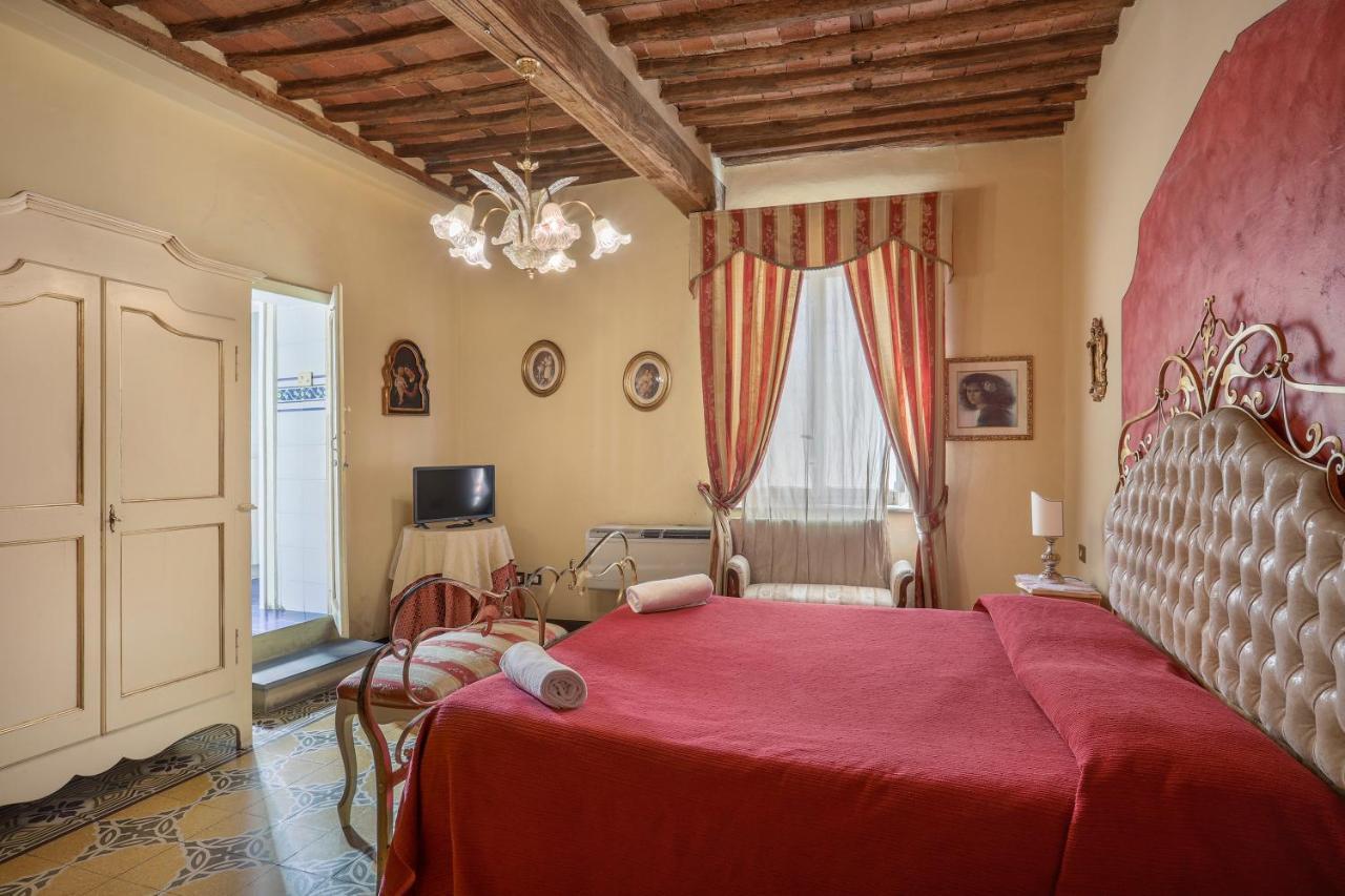 Antica Residenza Santa Chiara -City Center Lucca Exteriér fotografie
