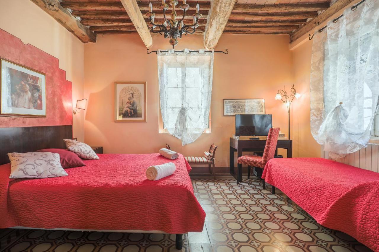 Antica Residenza Santa Chiara -City Center Lucca Exteriér fotografie
